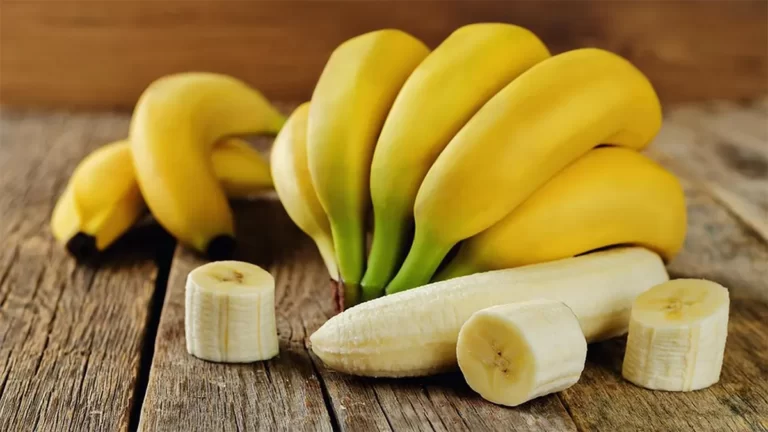 تعرفوا على فوائد أكل الموز 